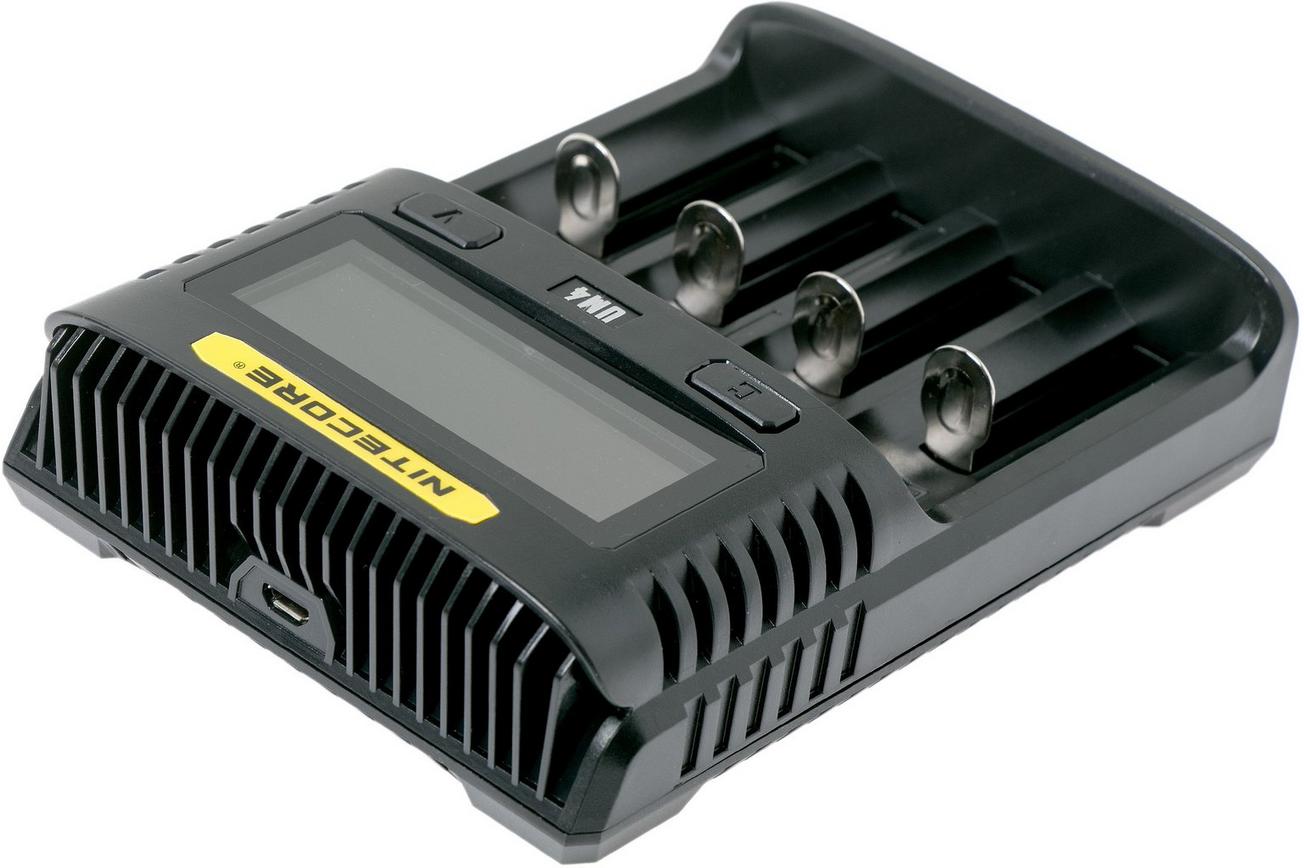 Nitecore UM4 batterijlader voor o.a. 18650 accu's
