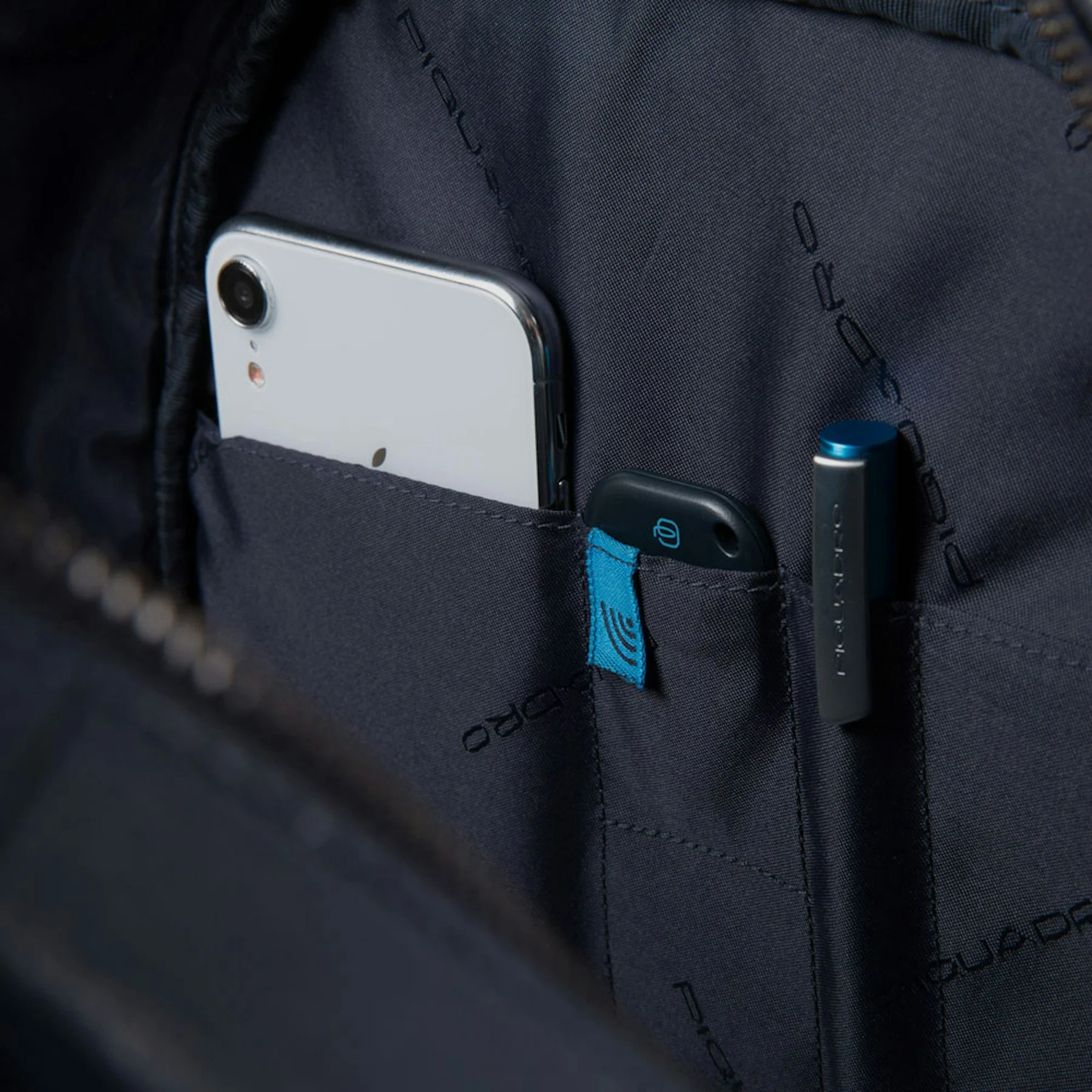 Petit sac à dos porte-ordinateur avec porte-ipad, | Noir