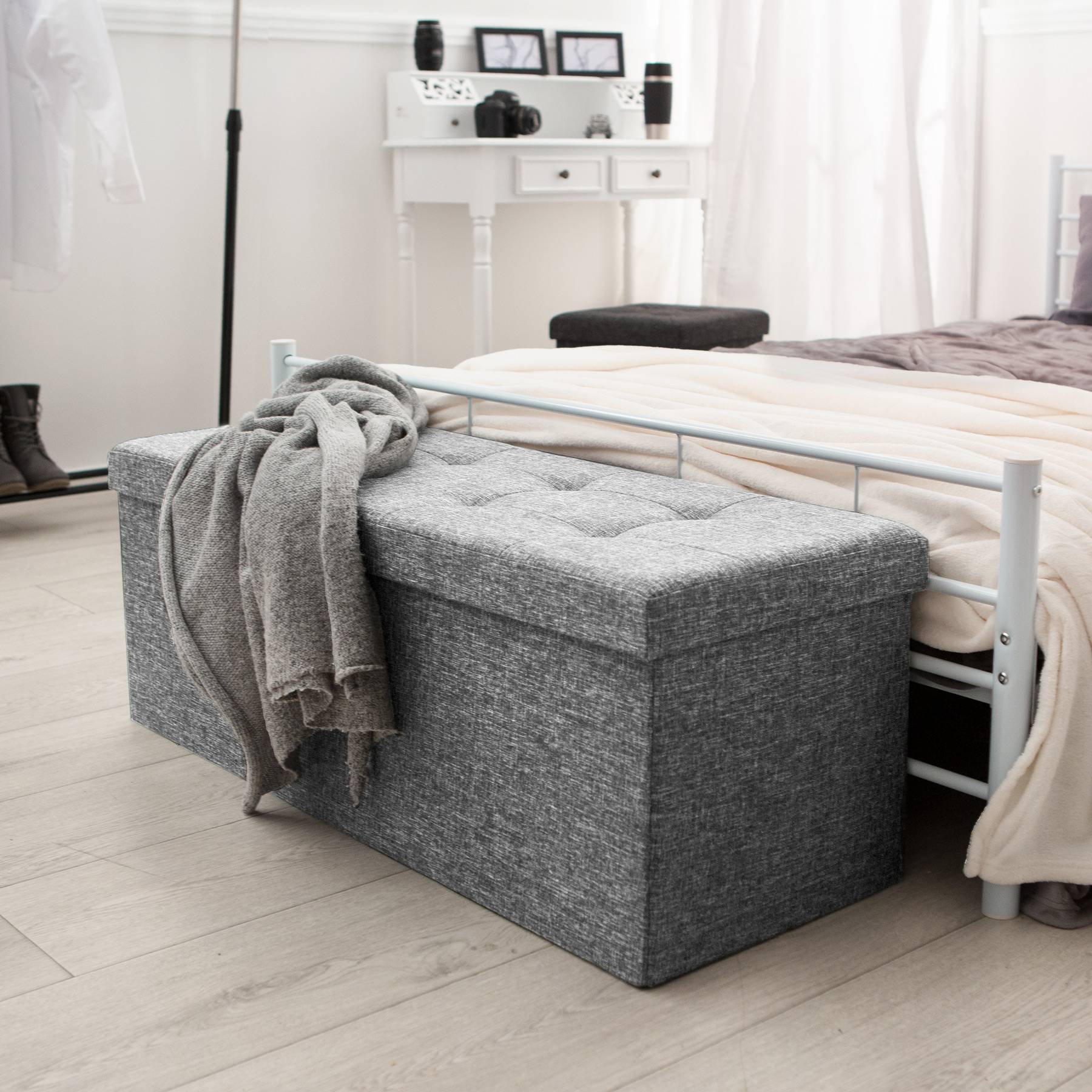 Sitzhocker mit Stauraum