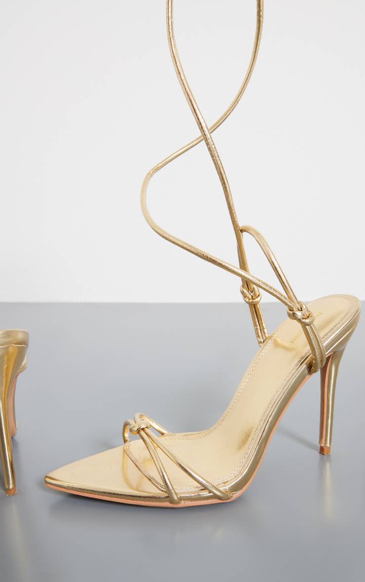 Doré Sandales À Talons En SYNTHÉTIQUE Métallisé À Bout Pointu Avec Lacets Et Brides