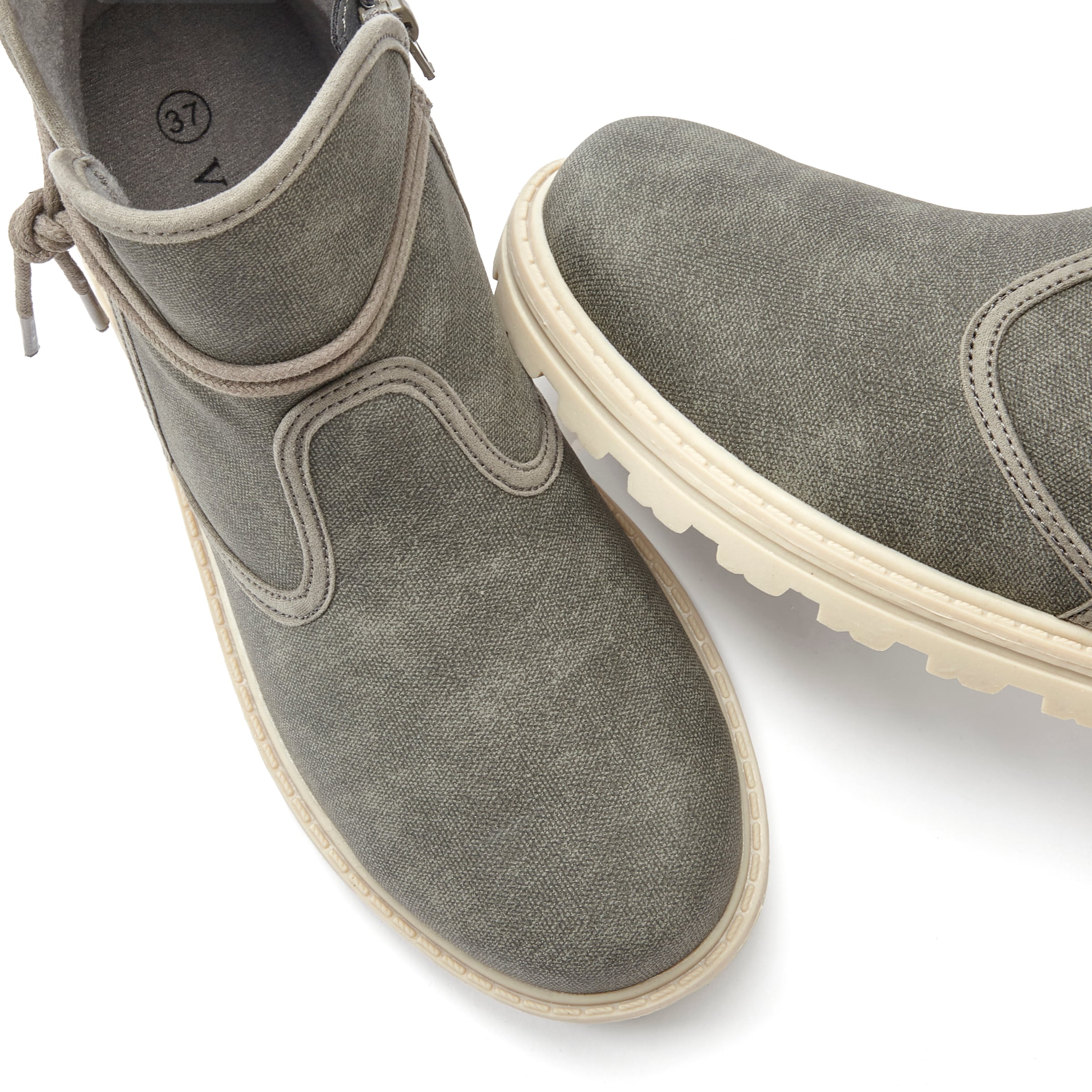 Vivance Stiefelette »Boots, Stiefel«  mit raffinierten Bindebändern VEGAN