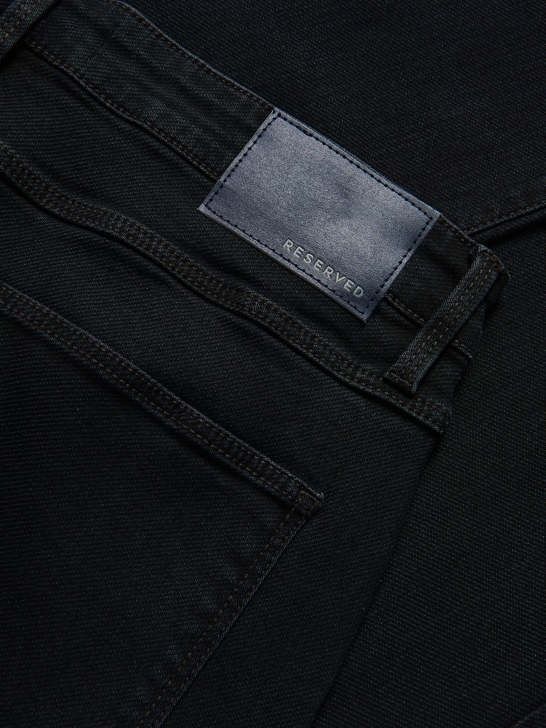 Jeans im Slim-Fit mit Wascheffekt