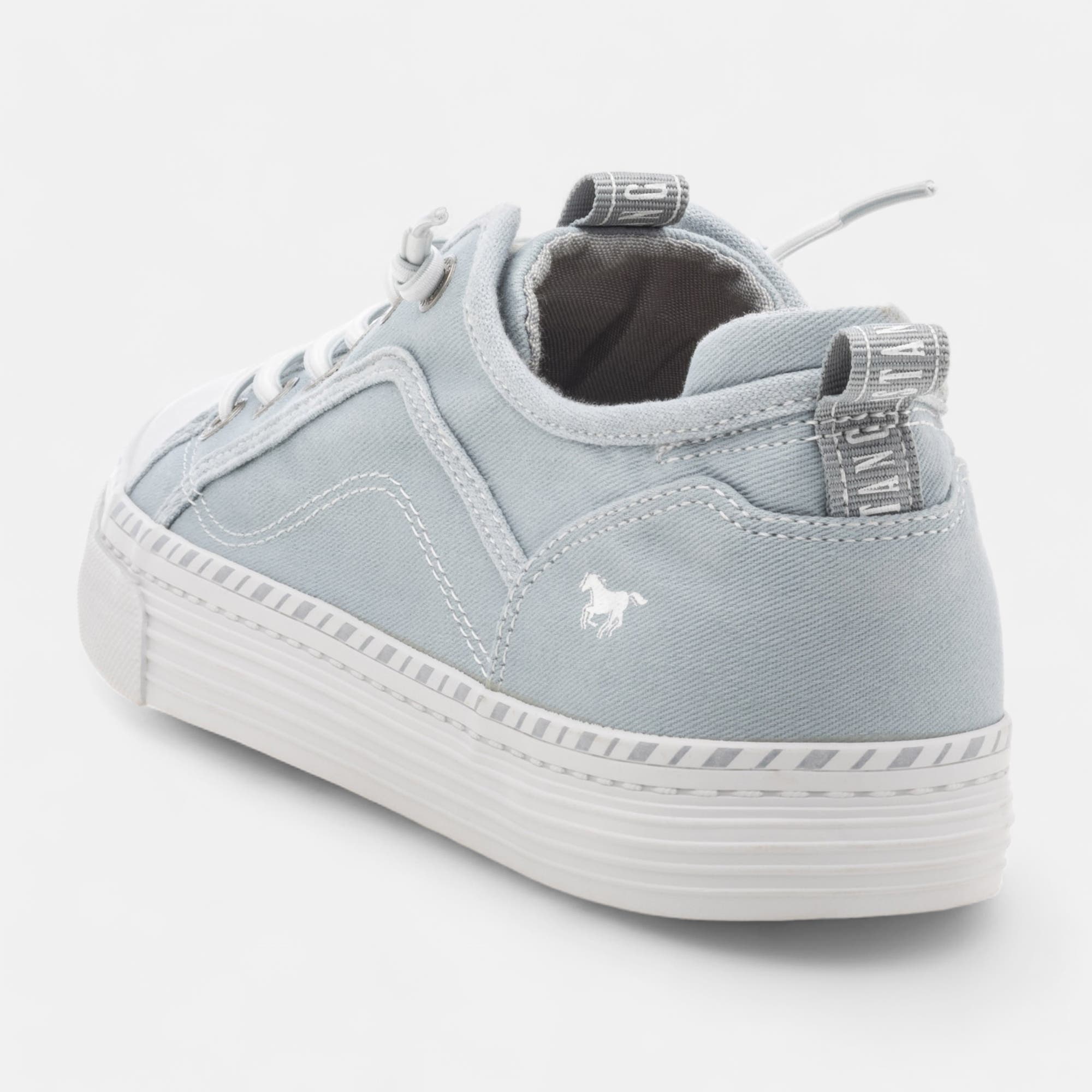 Baskets en toile Femme bleu ciel