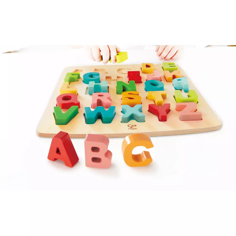 Hape Puzzle mit Großbuchstaben