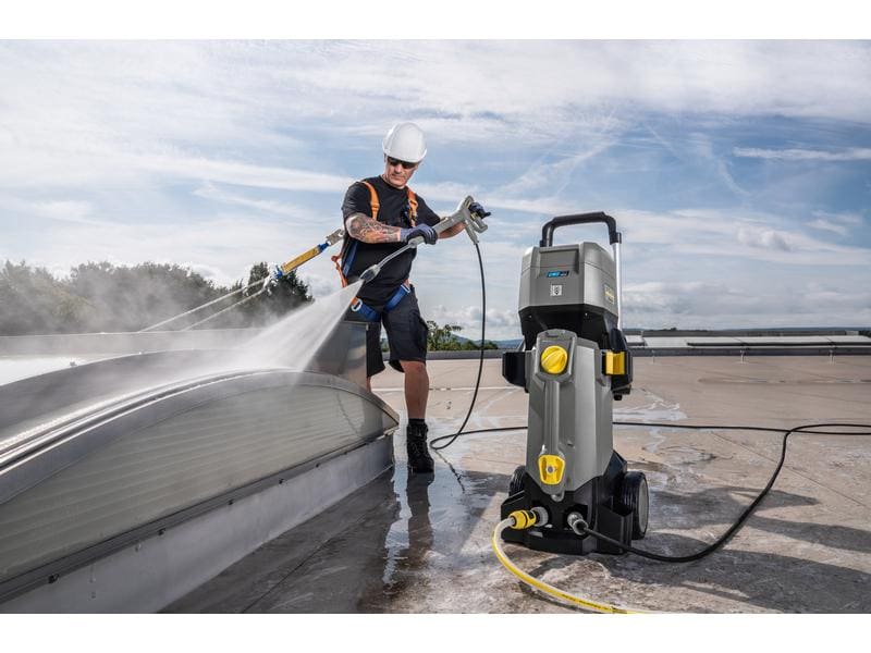 Kärcher Professional Akku-Hochdruckreiniger HD 4/11 C Bp Pa Erster akkubetriebener Profi-Hochdruckreiniger HD 4/11 C Battery.