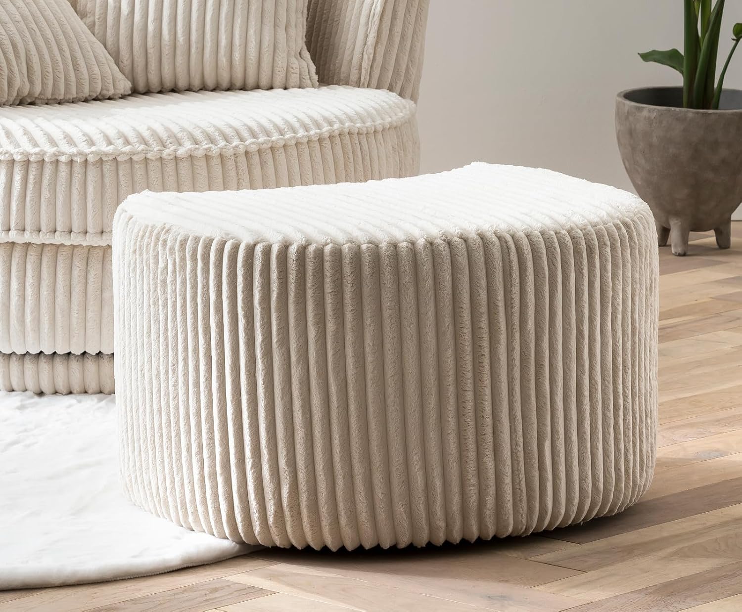 Sessel in beige/wollweiß Cord Stoff XL Drehsessel 360° drehbar inklusive 3 x Kissen Relaxsessel mit Fußhocker Comfy (Wollweiß, Mit Hocker)