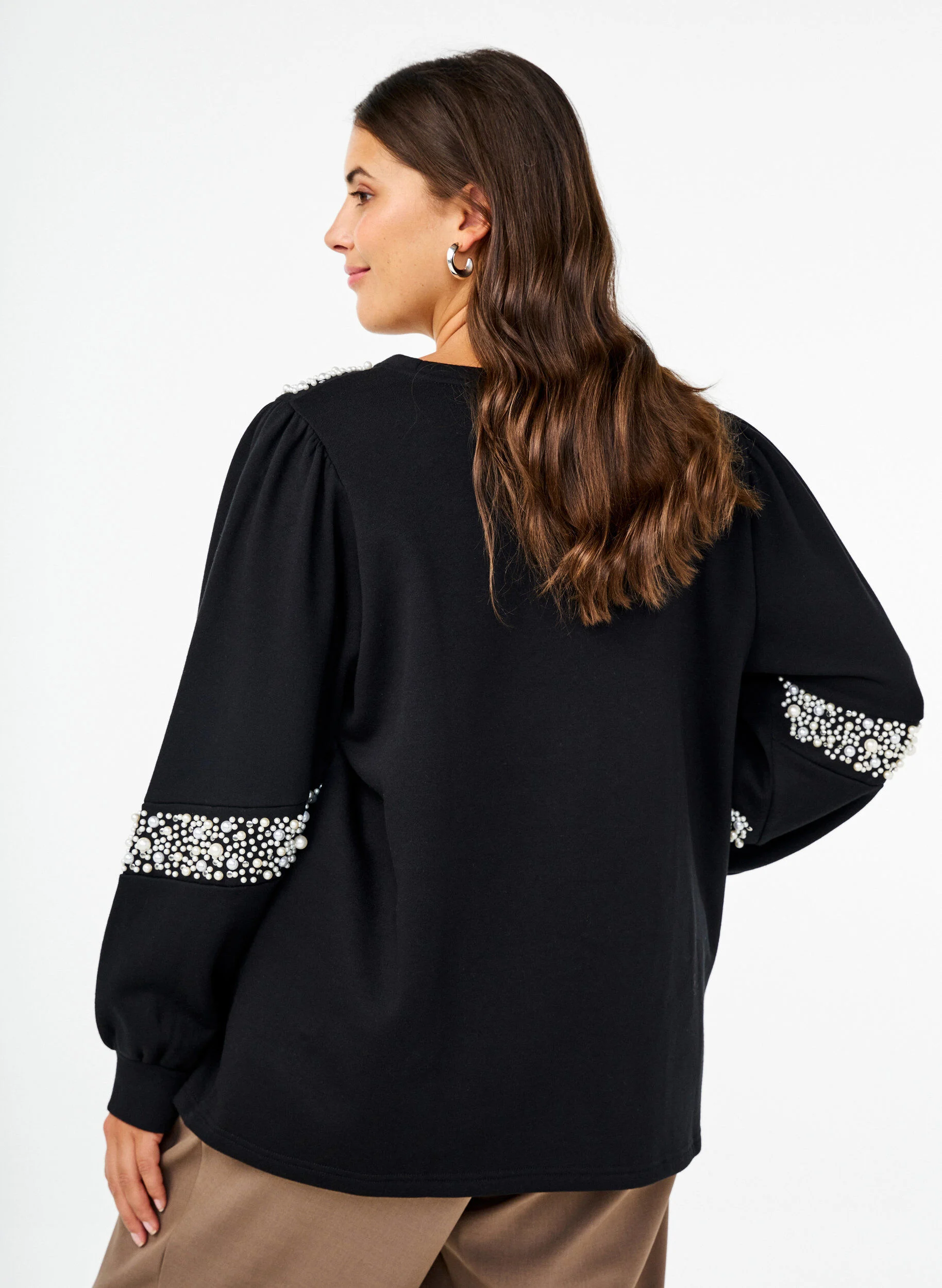 Sweatshirt med perledetaljer
