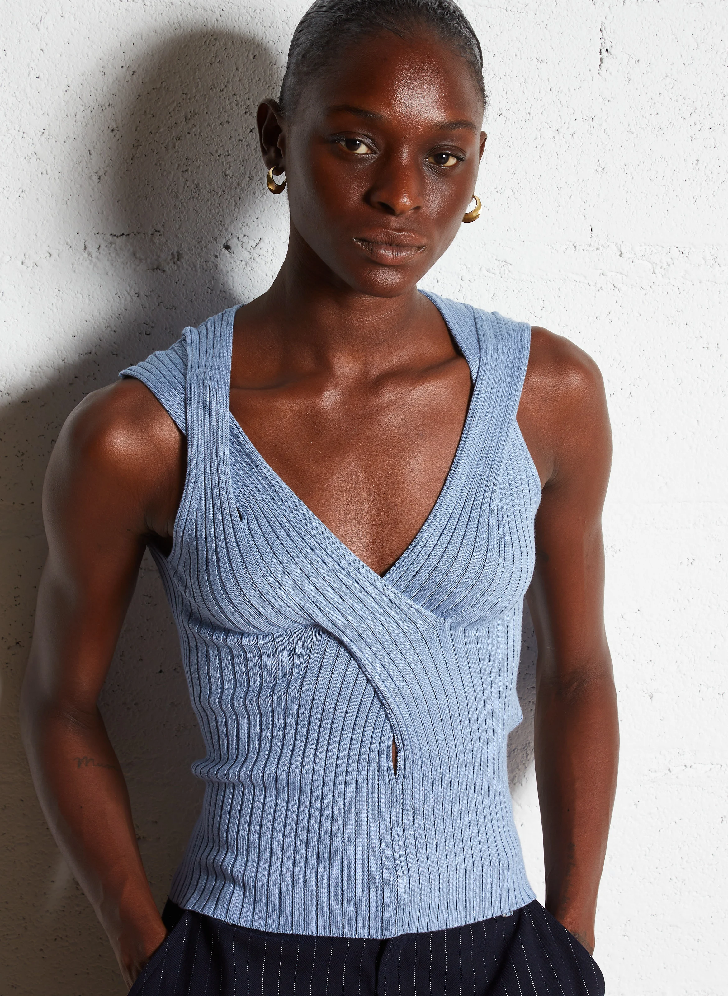 Top col V | Bleu