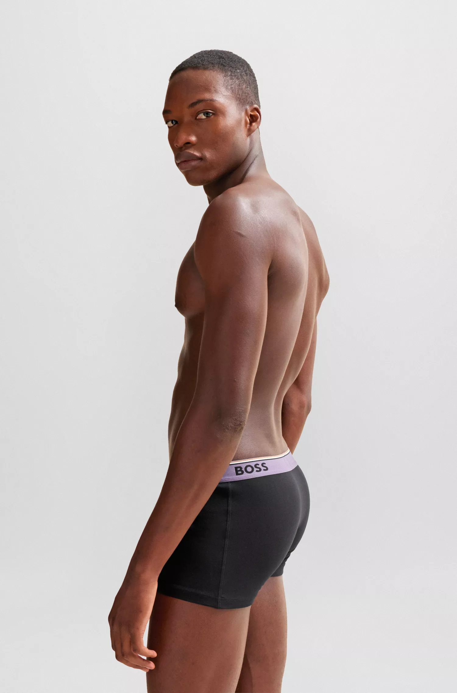 BOSS Black - Pacote com três cuecas boxer de algodão elástico com cós com logotipo.