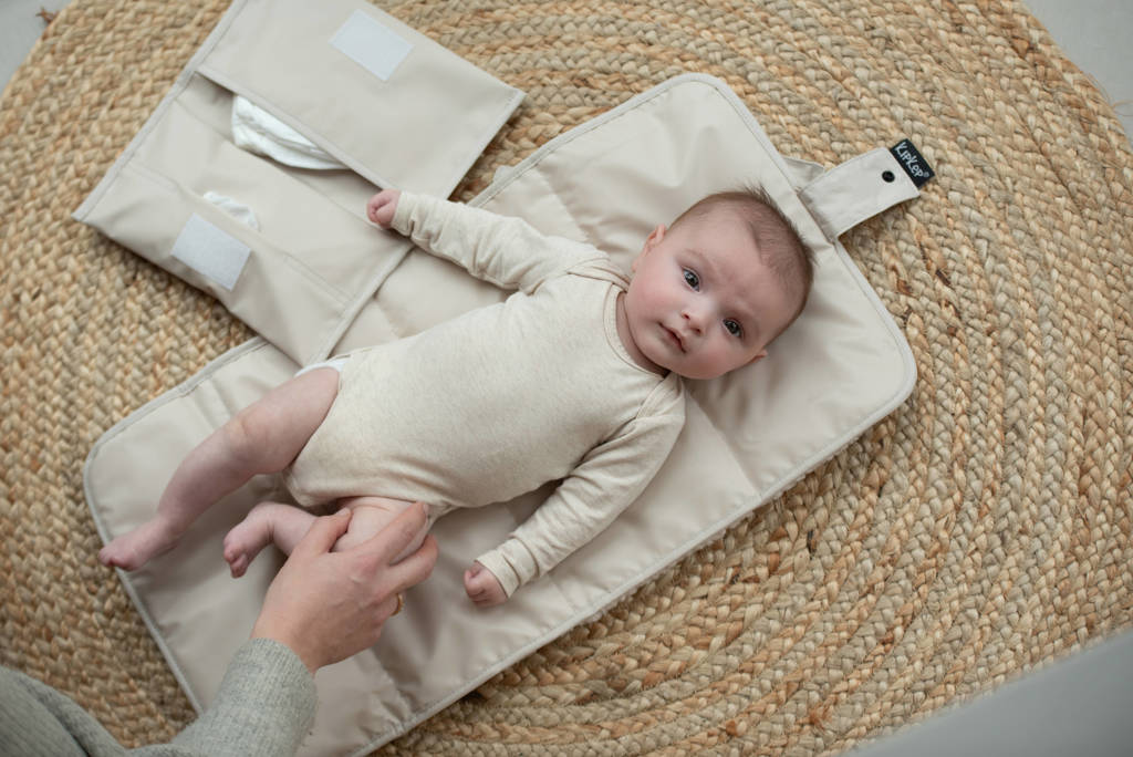 Napper verschoonmatje + luieretui met teddy beige