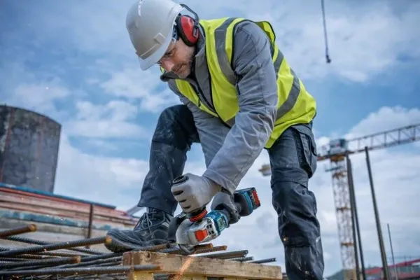 Bosch GWX 18V-15 PSC Professional - Vinkelkværn - ledningfri - 125 mm - intet batteri - 18 V - SOLO