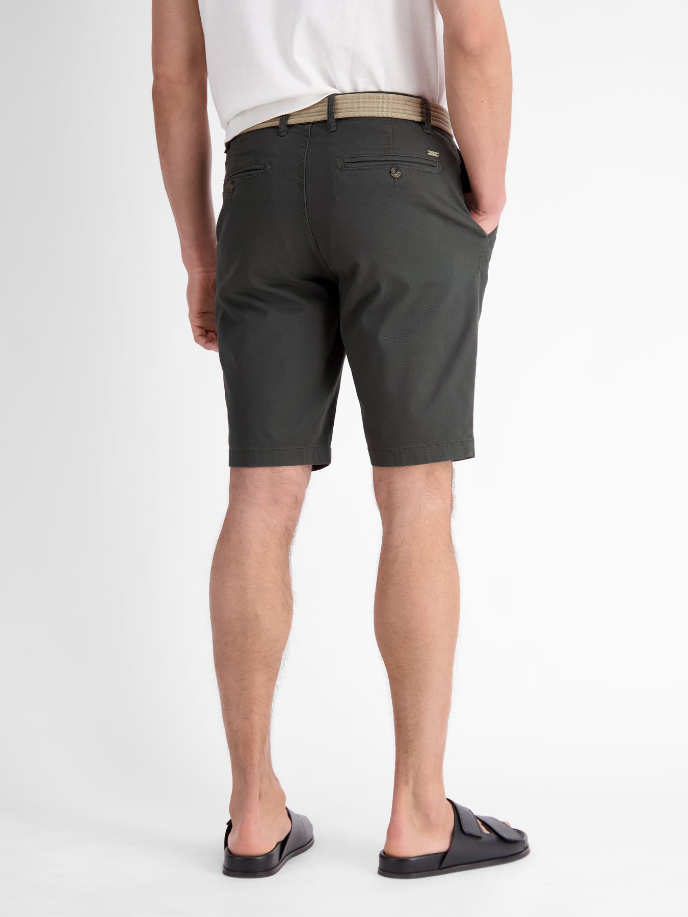 Chino-Bermuda mit Gürtel