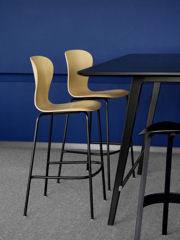 Thonet S220 H barkruk H78 zwart onderstel eiken