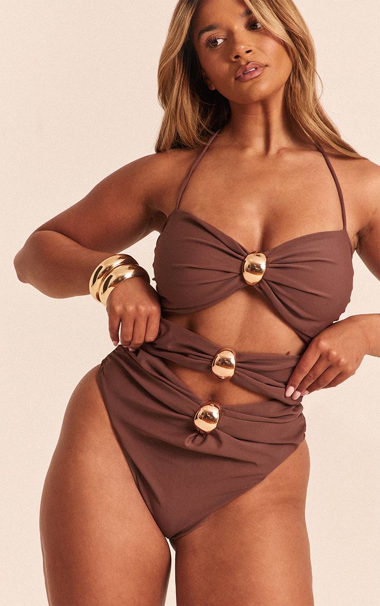 Chocolat Maillot De Bain Forme Galbante À Bretelles Avec Détails Dorés Et Torsade Devant