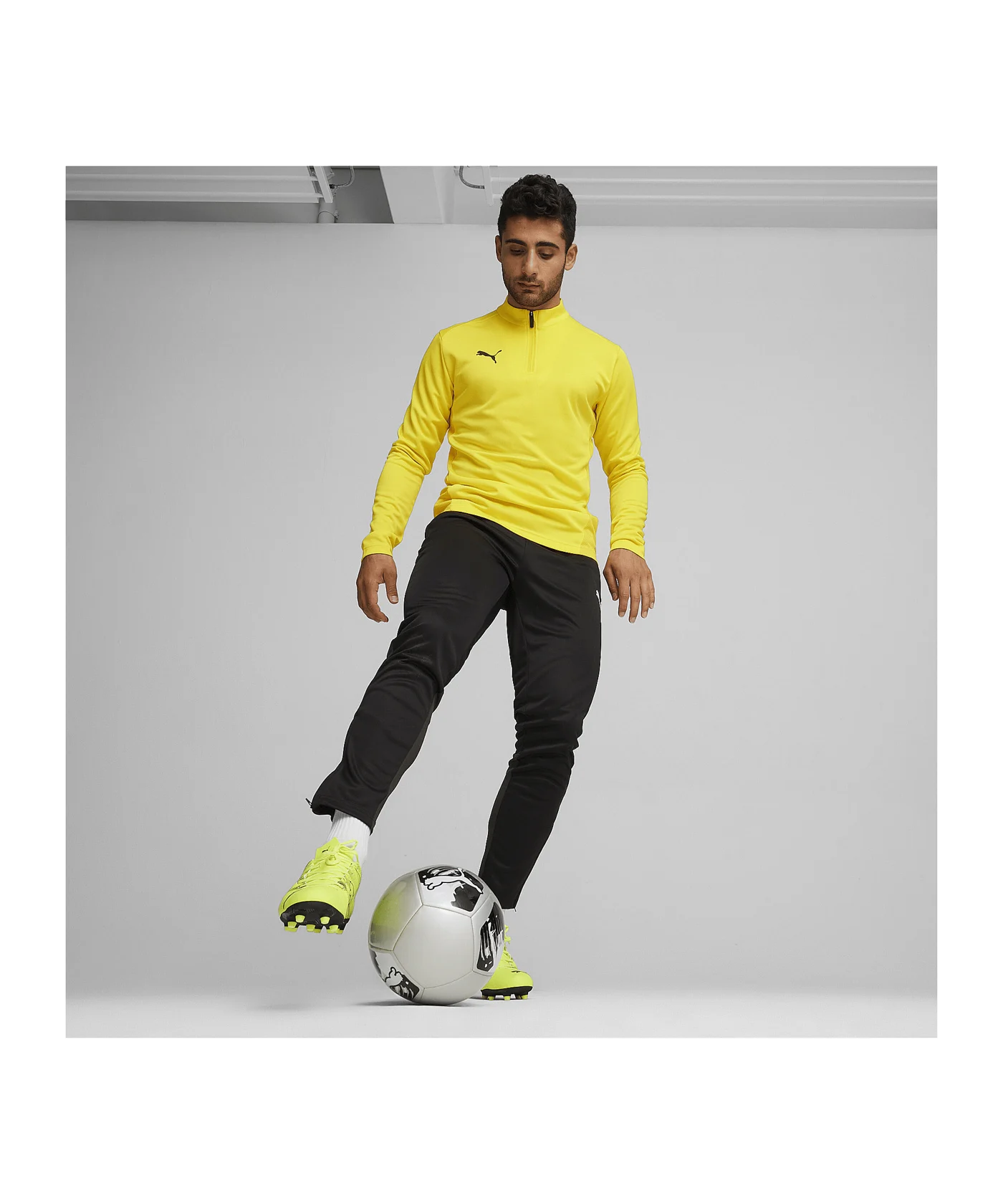 PUMA teamGOAL Training 1/4 Zip Sweatshirt Gelb F07