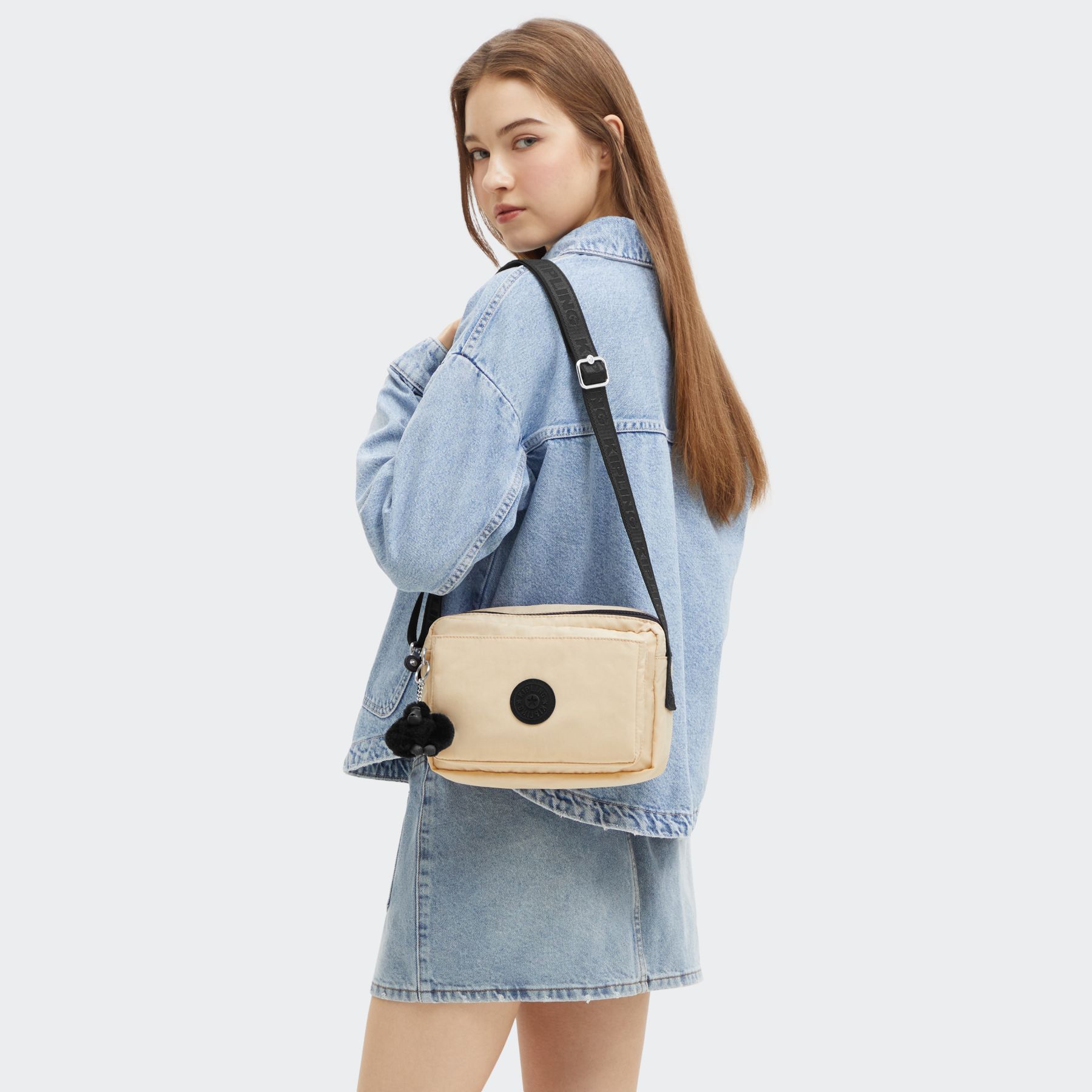 ABANU M Sac à bandoulière réglable polyvalent de taille moyenne  - Eager Beige