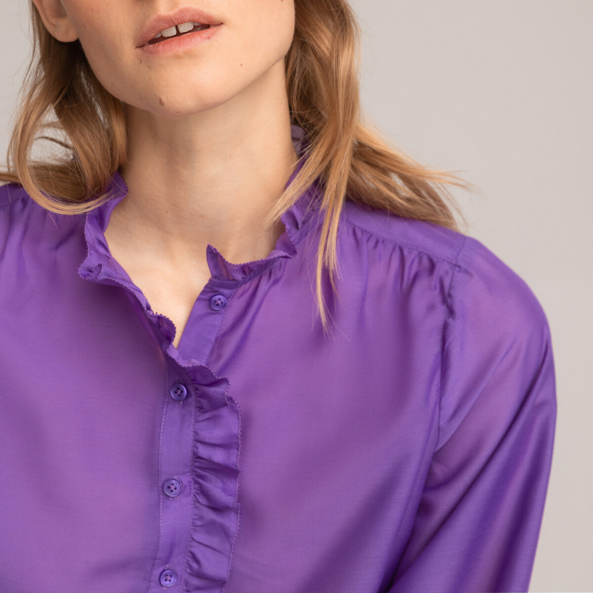 COLEÇÃO LA REDOUTE<br>Blusa com gola alta com babado e mangas compridas