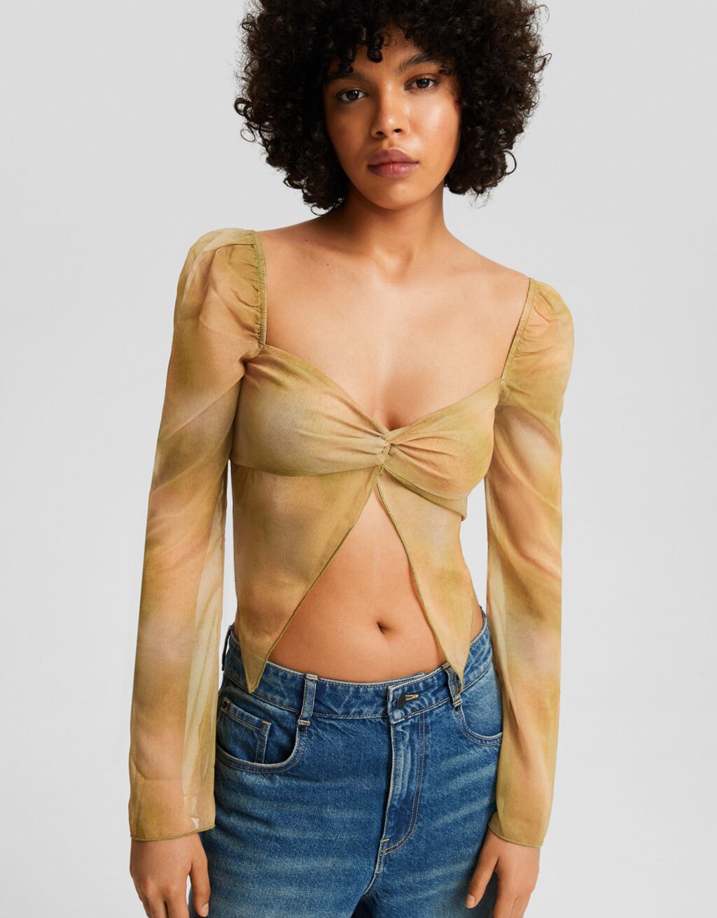 Blusa cropped de manga comprida com detalhe em chiffon