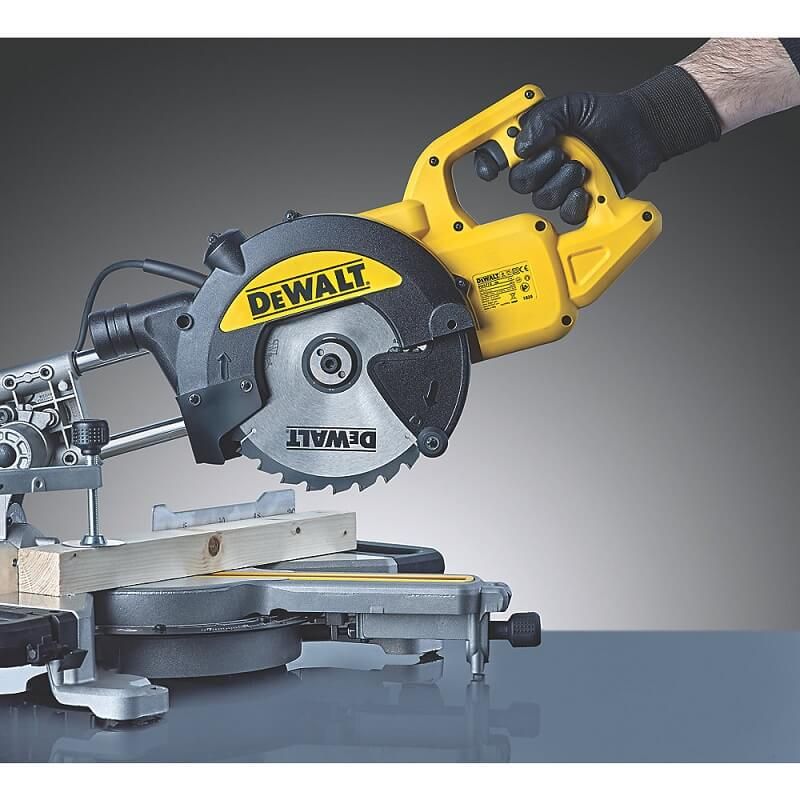 DeWalt DWS773 Telescopische afkort- en verstekzaagmachine - 1300W - 216mm