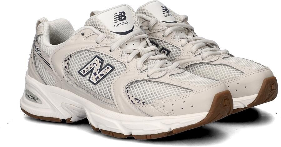 New Balance Witte Wol Sneakers Mr530 D White