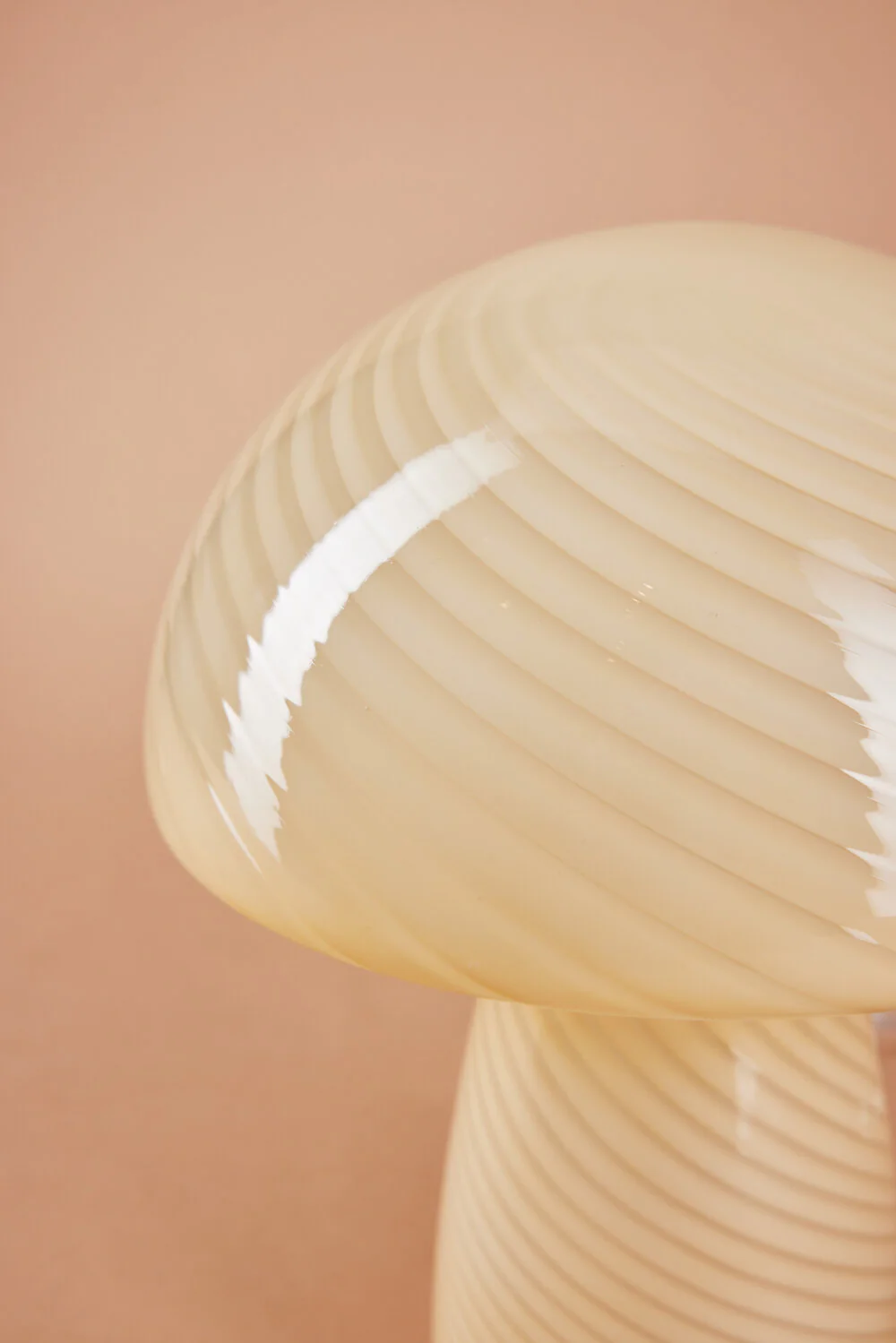 Bahne Interior  Mushroom bordlampe, gul - H23 cm.