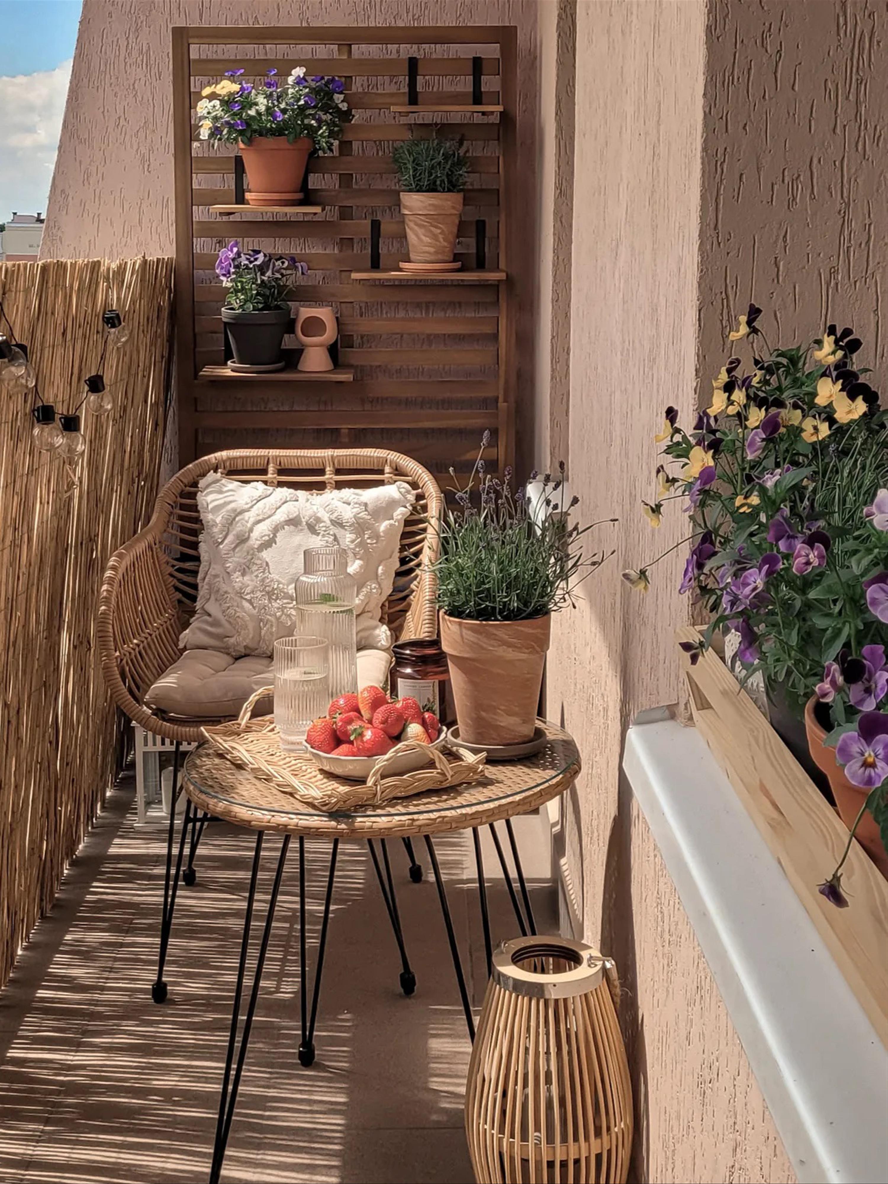 Bistroset met kussens TROPEA II PE rotan Natuurlijk