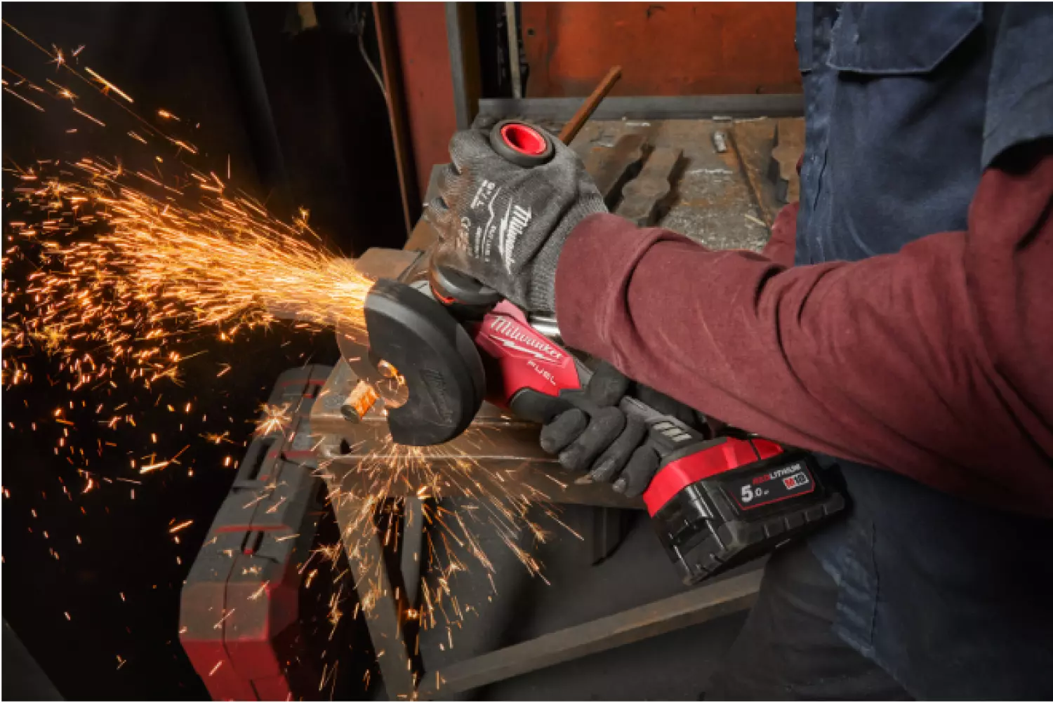 Milwaukee M18 FSAG125X-0X 18V Li-Ion Accu haakse slijper body in HD Box - 125mm - koolborstelloos - schuifschakelaar