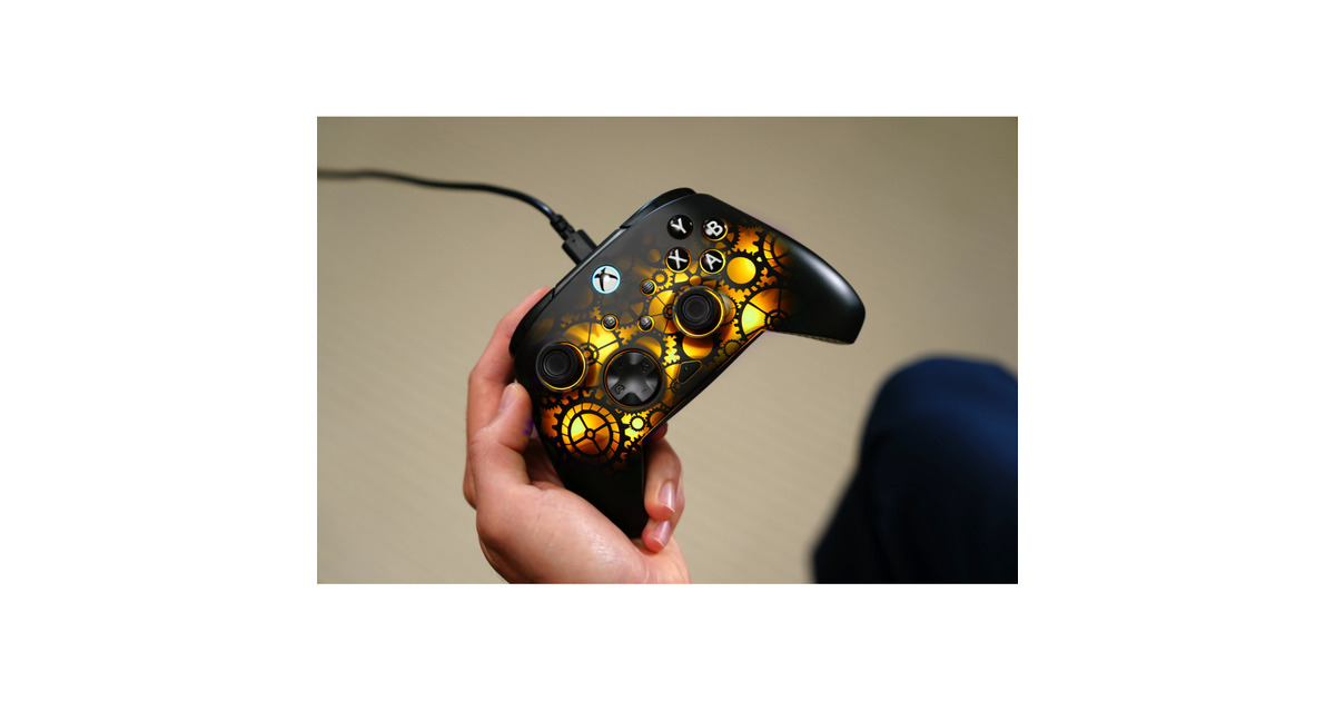 Turtle BeachAfterglow Ignite bekabelde RGB-gamingcontroller - Time Machine  (Zwart, Xbox Series X|S, Xbox One, Pc)