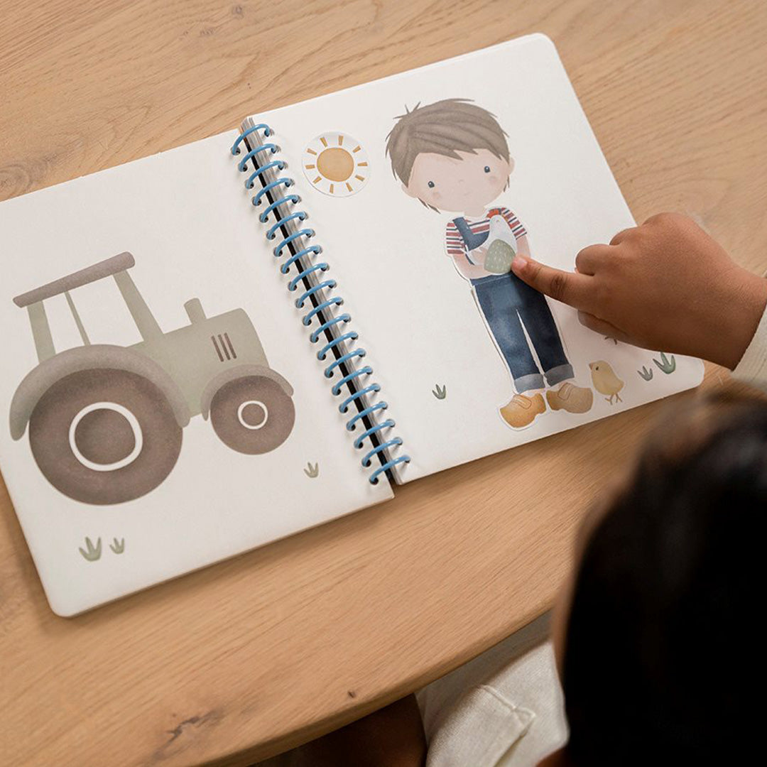 Little dutch aankleed- en stickerboek jim