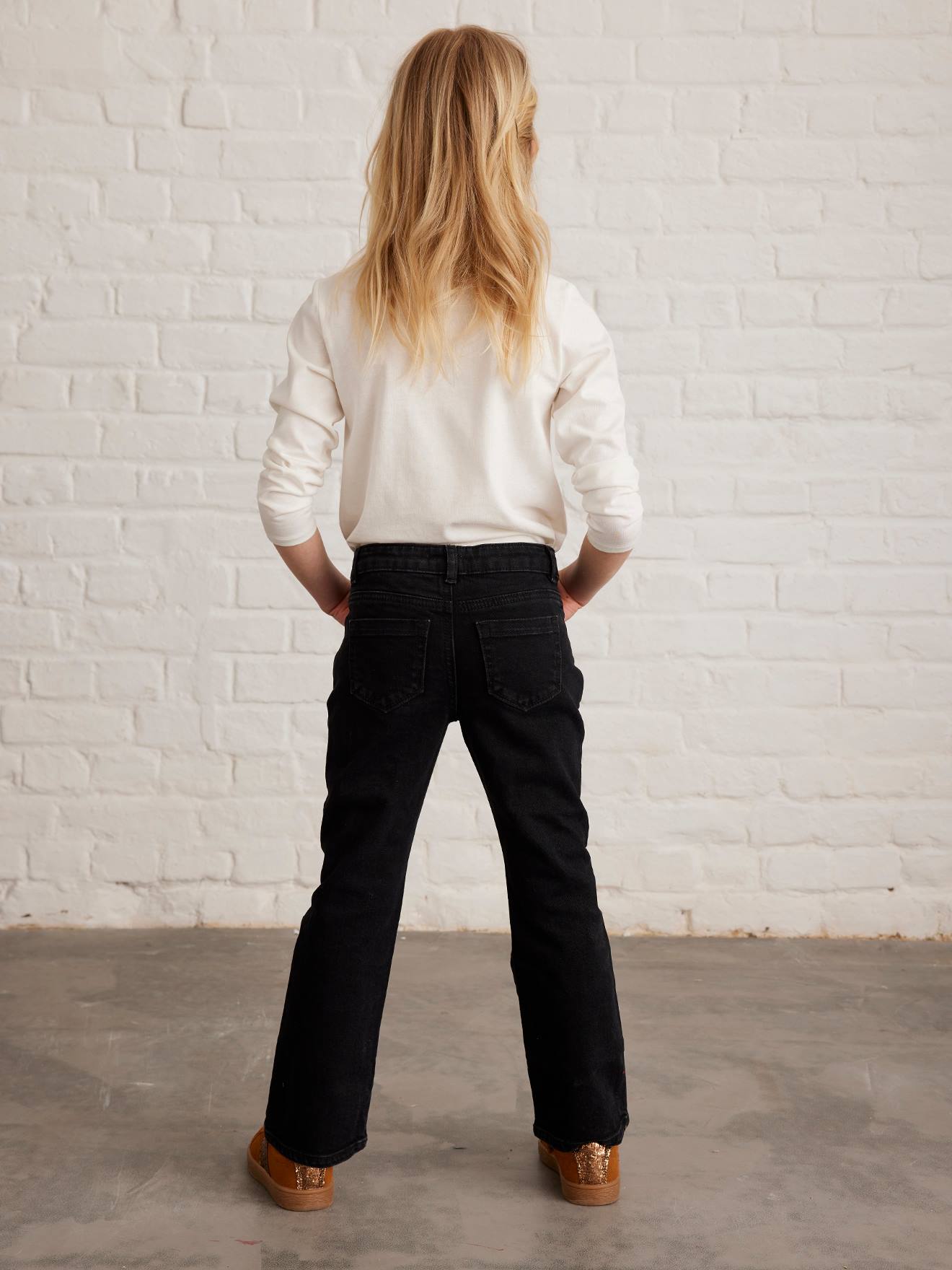 Calça jeans flare preta lisa para meninas
