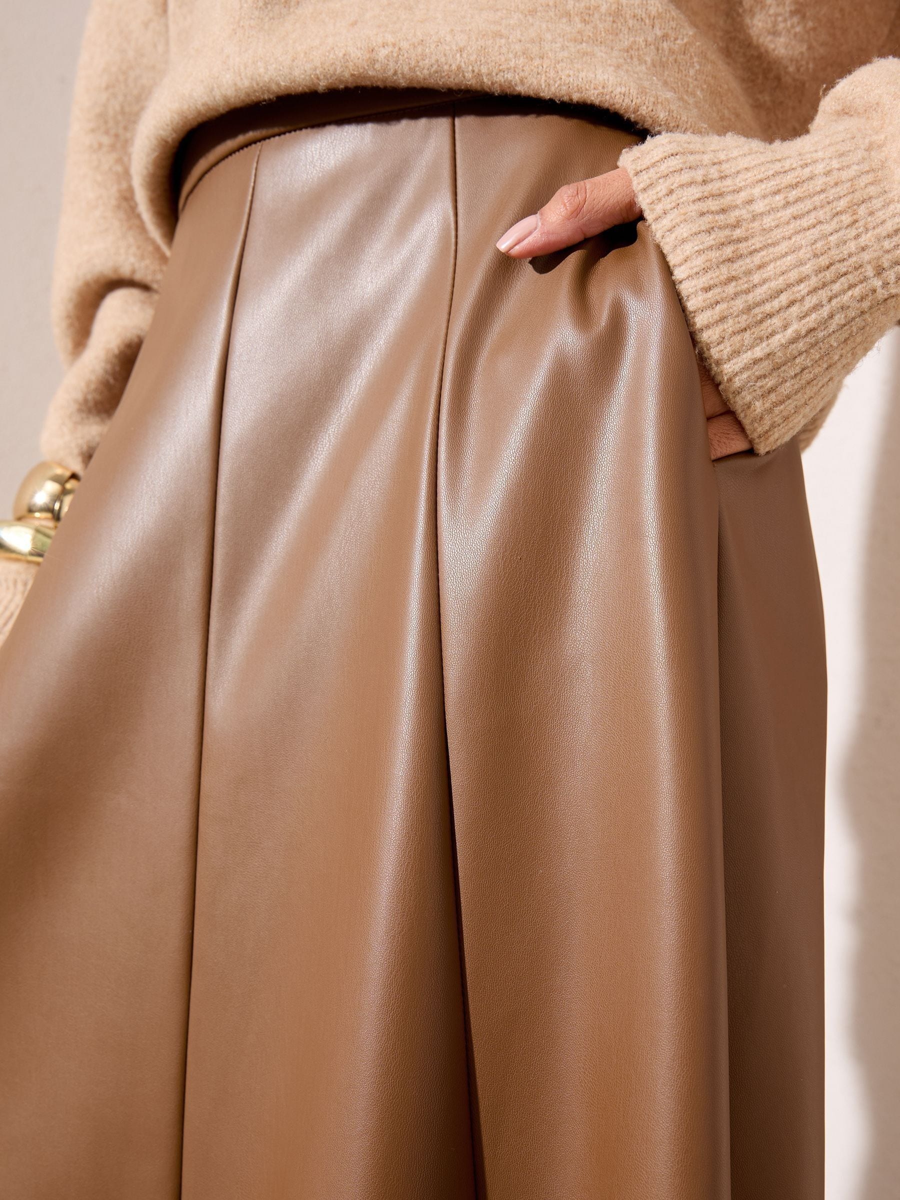 Lichtbruin - Friends Like These Faux Leather Midi Skirt