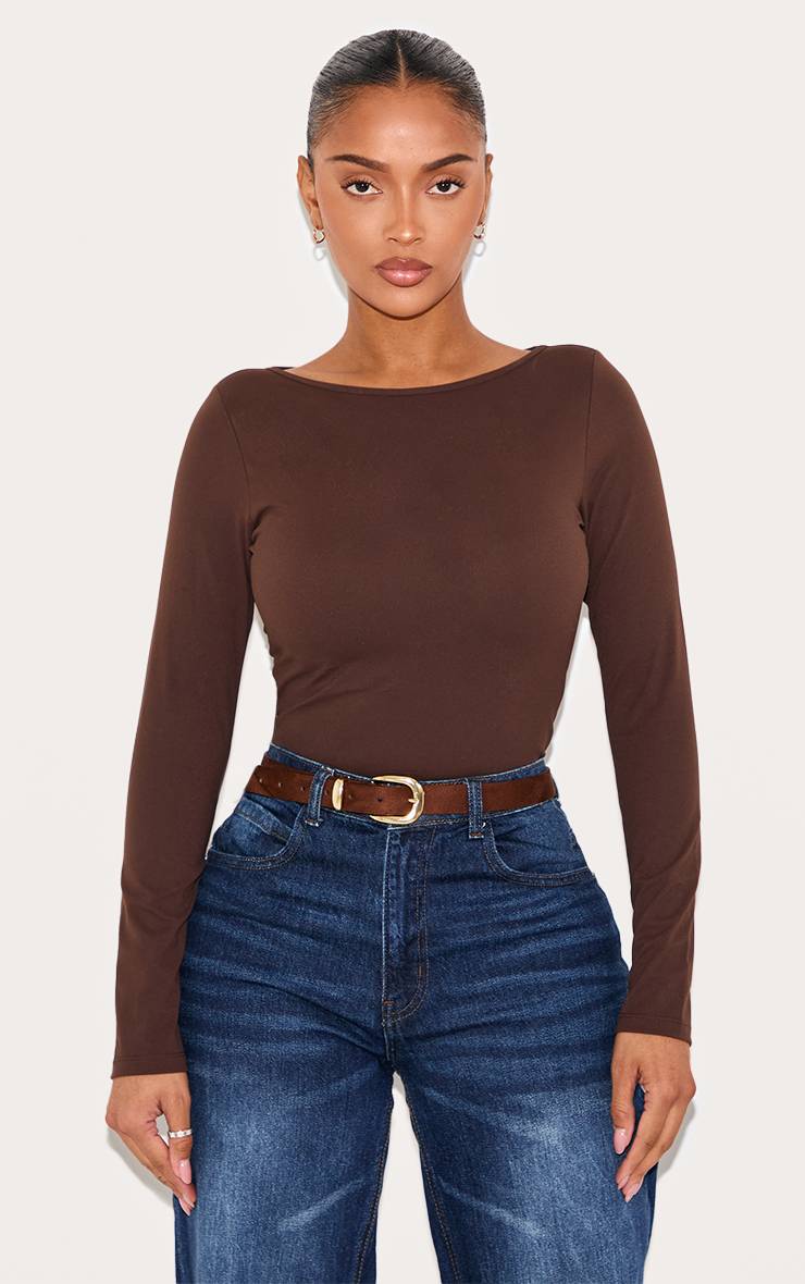Chocolat T-shirt À Manches Longues Sculptant Avec Soutien-gorge Intégré Et Encolure Bateau