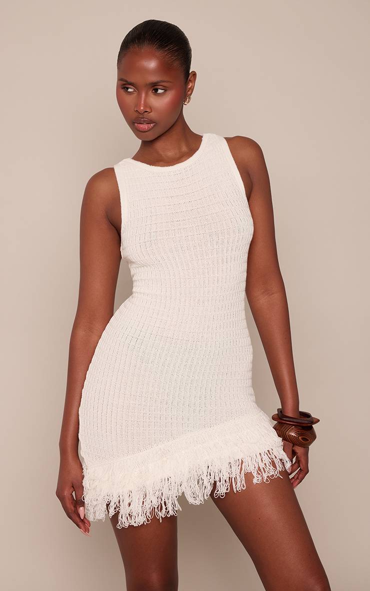 Crème Robe Mini Asymétrique En Maille À Col Nageur Et Ourlet À Franges
