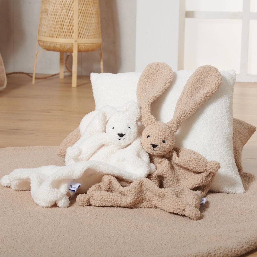 Nordic Coast Company Schnuffeltuch Hase Teddy natur