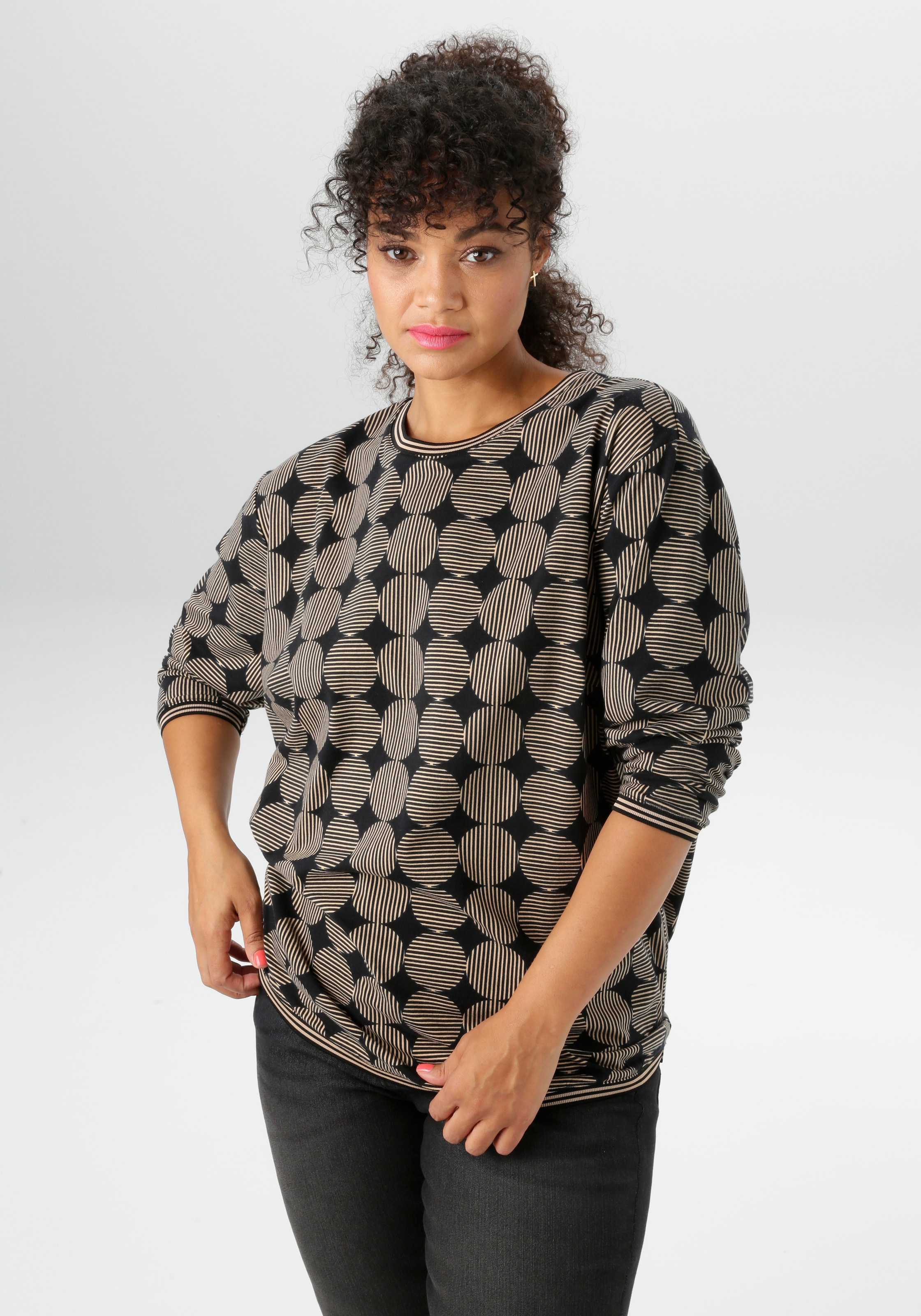 Aniston PLUS Sweatshirt , mit grossflächigem, Pünktchendruck - NEUE KOLLEKTION