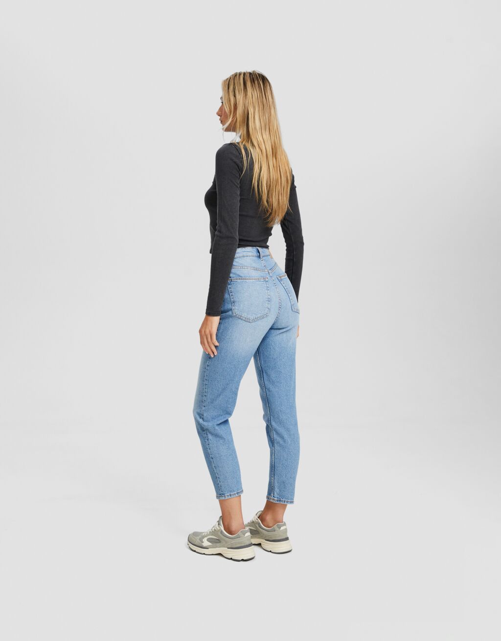 calças jeans confortáveis de mãe