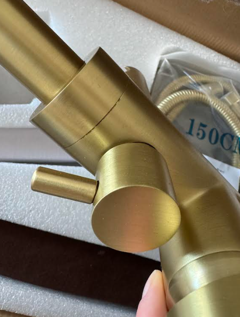 SCHADEMODEL: Saniclear Brass vrijstaande badkraan z. handdouche z. doucheslang geborsteld messing