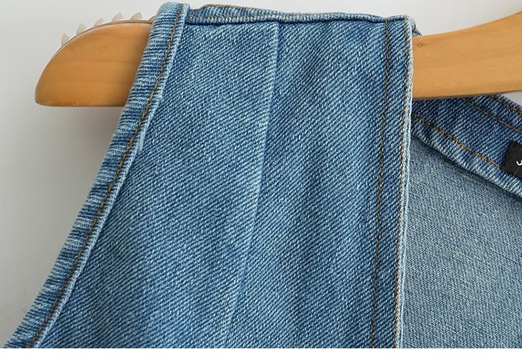 SugaYuja - V-hals gewassen denim vest met knopen
