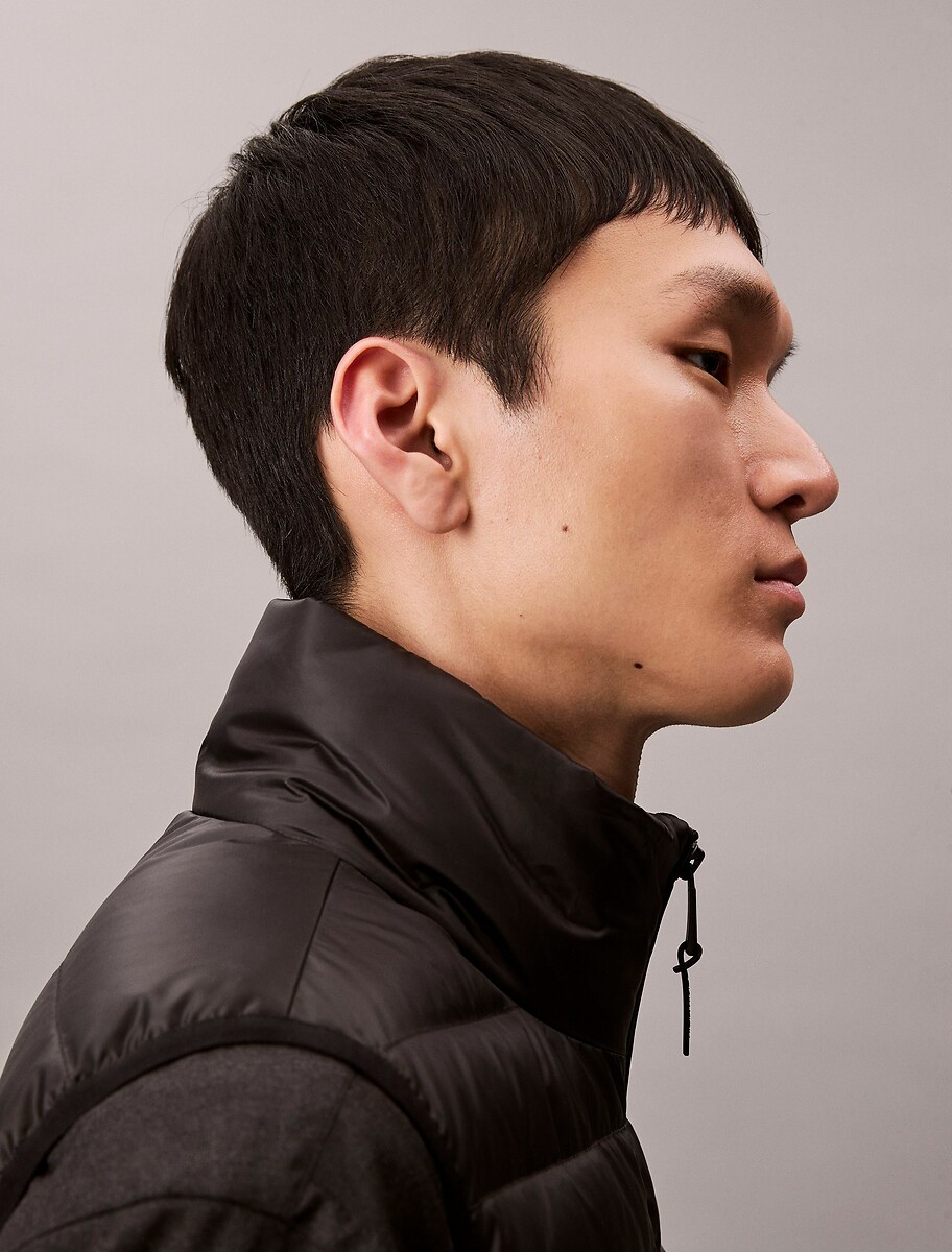 CALVIN KLEIN<br>Colete