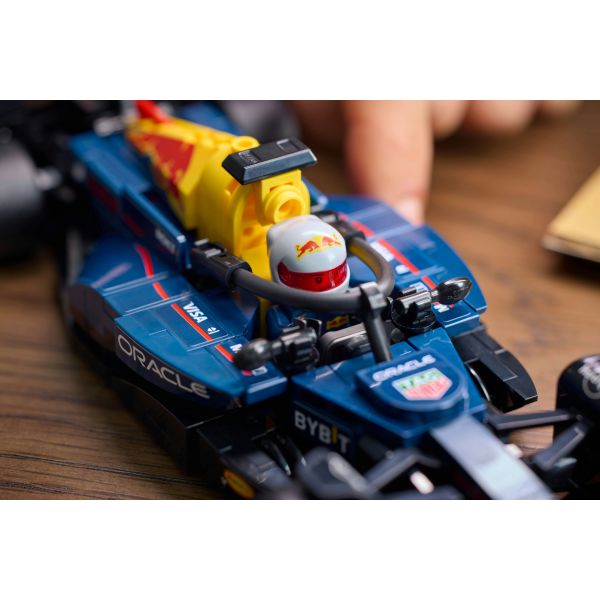 LEGO Speed Champions Oracle Red Bull Racing RB-20 Fórmula 1 - 77243