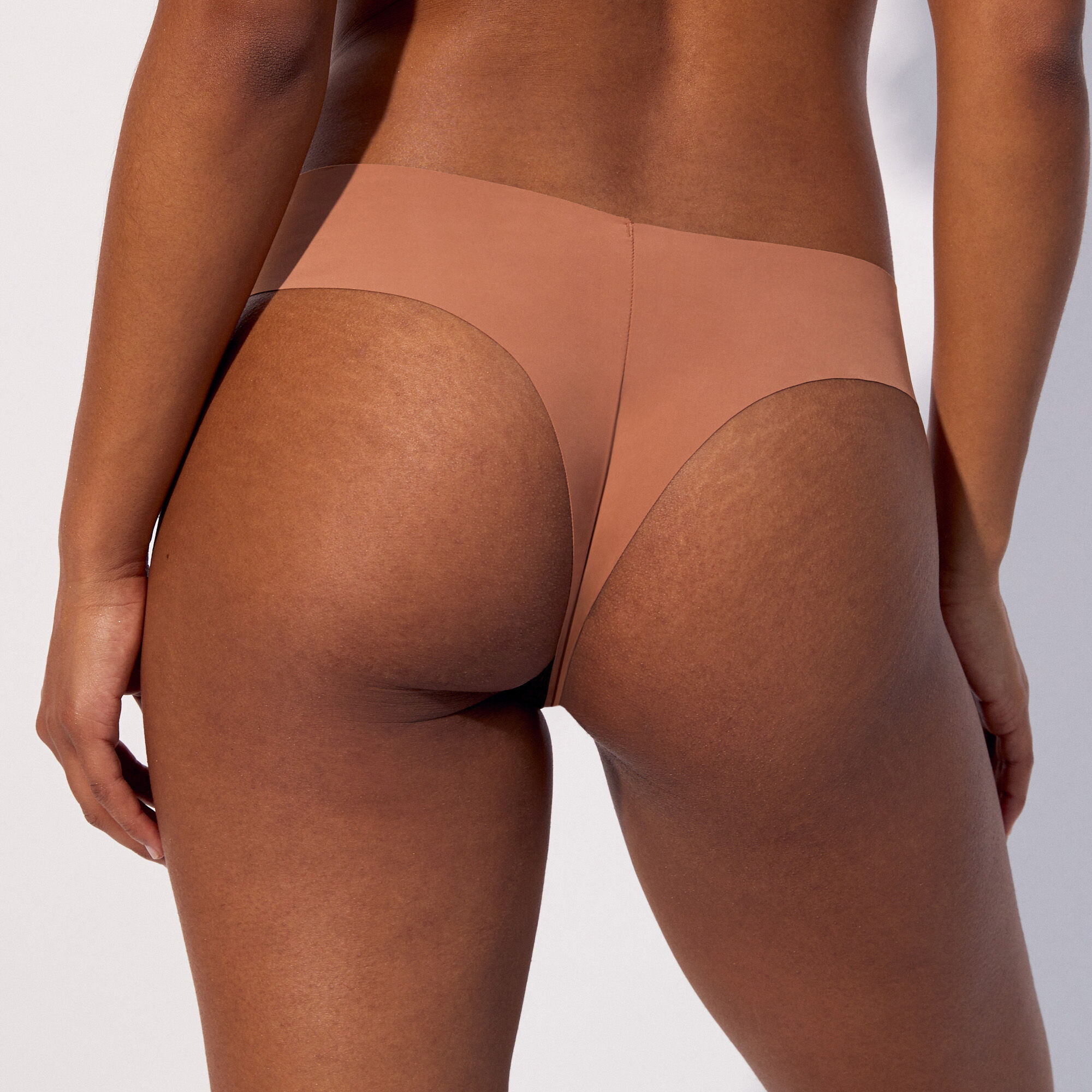 Tanga en microfibre