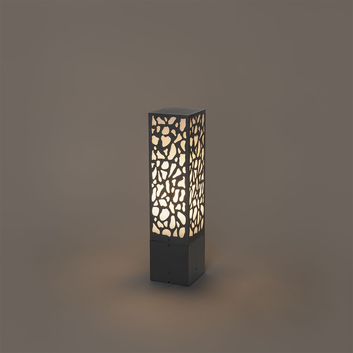 Modern buiten paaltje zwart 40 cm IP44 - Nicole