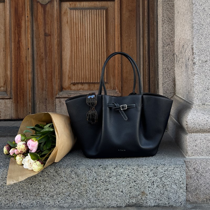PITAYA<br>Skuldertaske Olivia