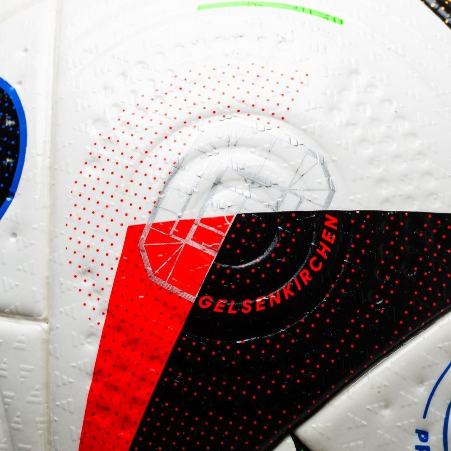 adidas Ballon FUSSBALLLIEBE Pro EURO 2024 Ballon de Match - Blanc/Noir/Bleu