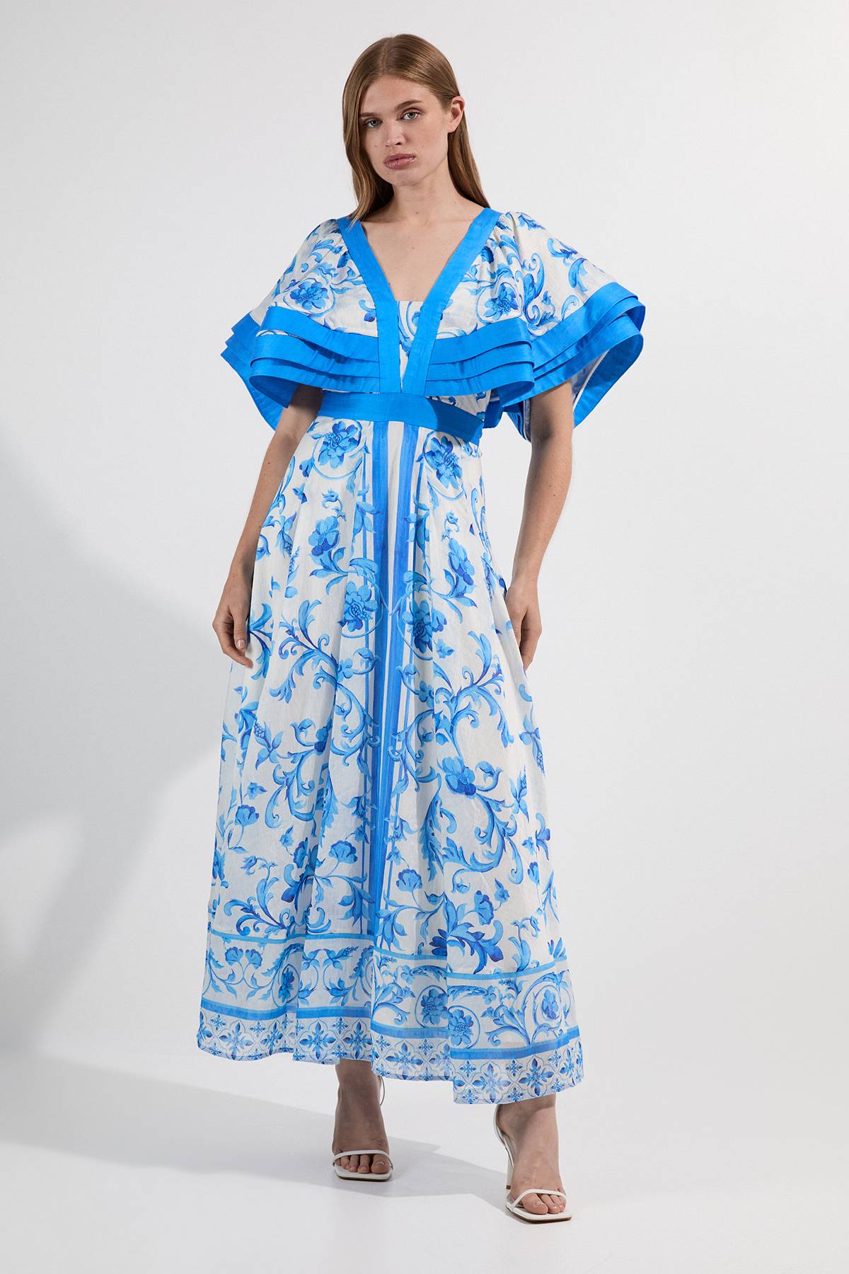 KarenMillen Robe Longue Petite en Organdi à Manches Volantées et Décolleté Plongeant Imprimé Floral