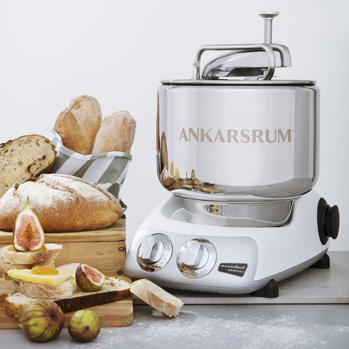 Assistent AKM 6230 Kjøkkenmaskin Mineral White