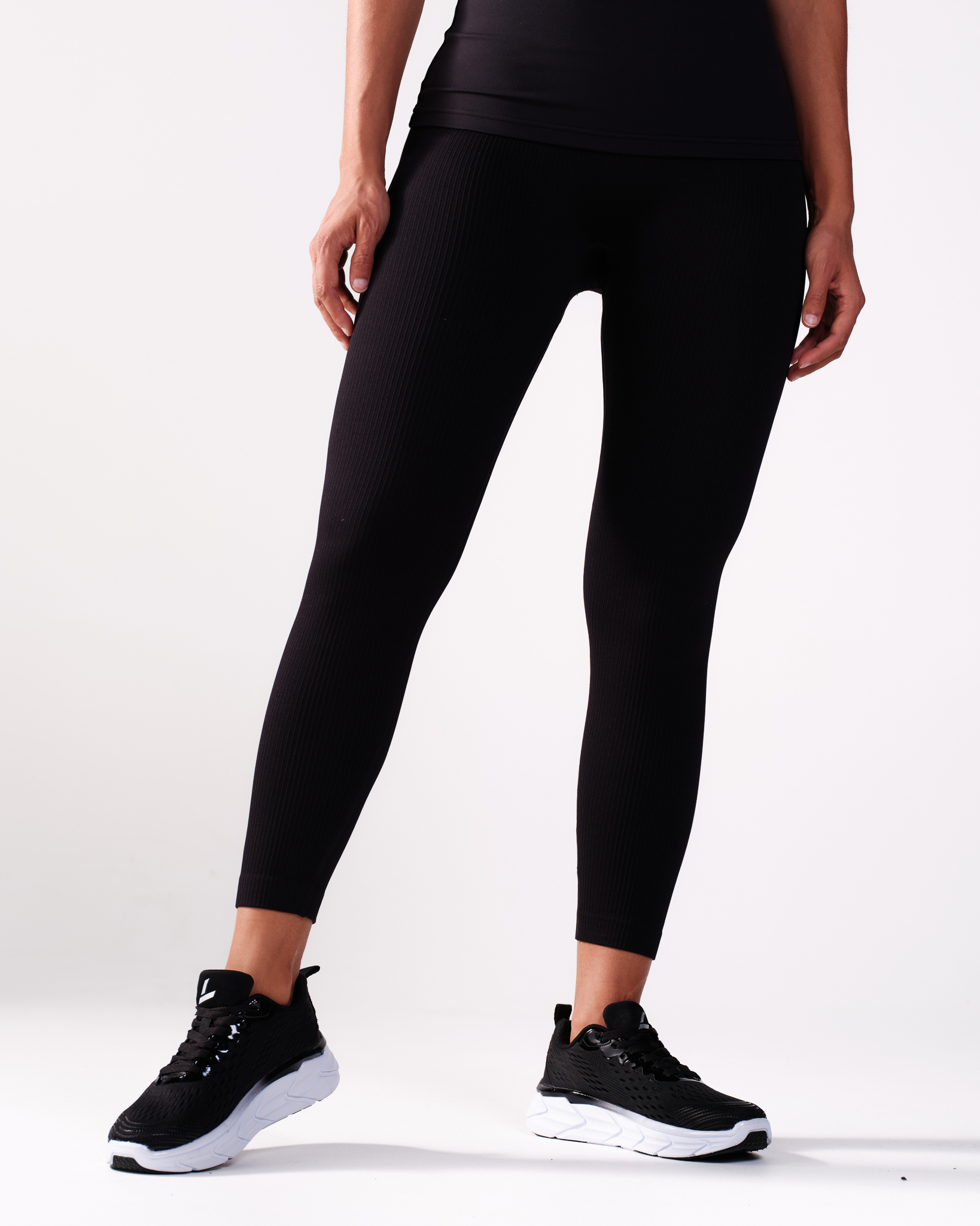 LEVITY Rib Tights Black