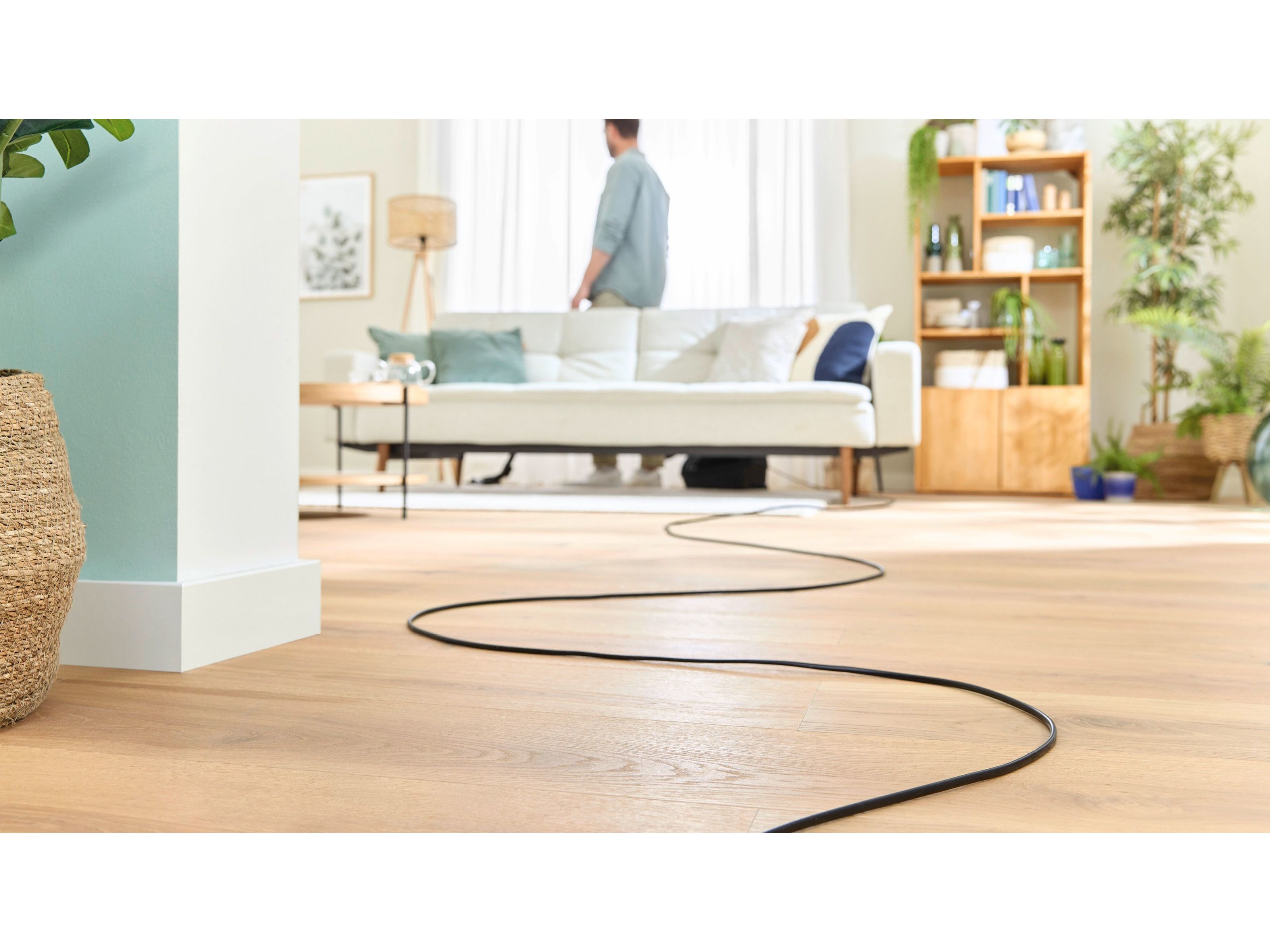 ASPIRADOR COM SACO BOSCH BGB38BA3T SÉRIE 4 PRETO