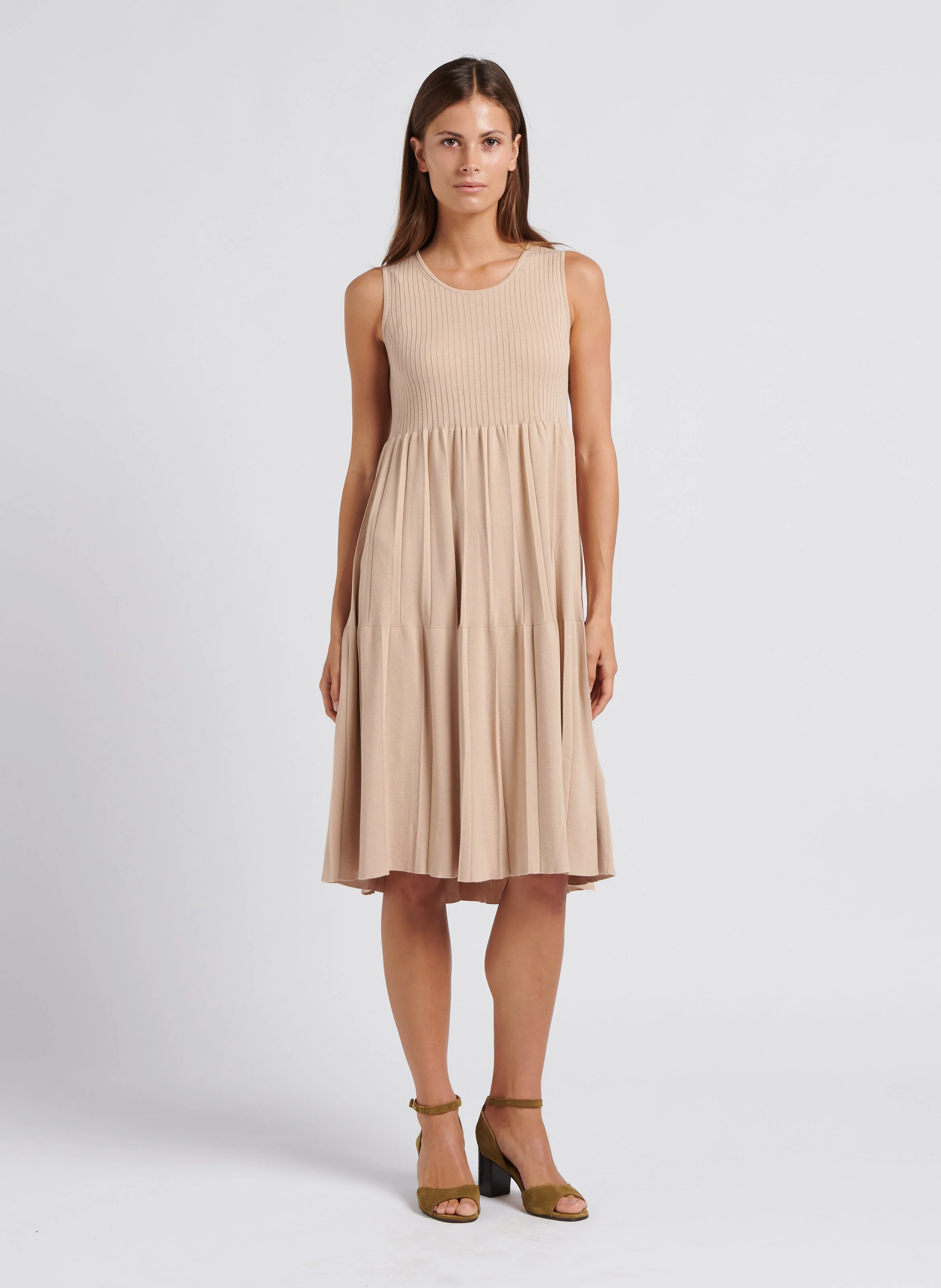 VANEZZA - Robe évasée à col rond| Beige