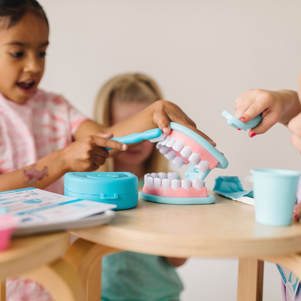 Melissa & Doug Super Smile Zahnarzt-Spielset